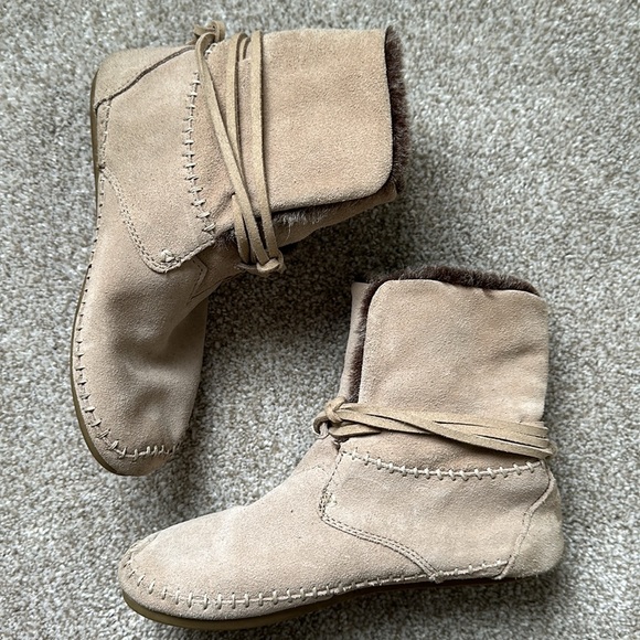 TOMS Zahara Boots - Picture 5 of 7
